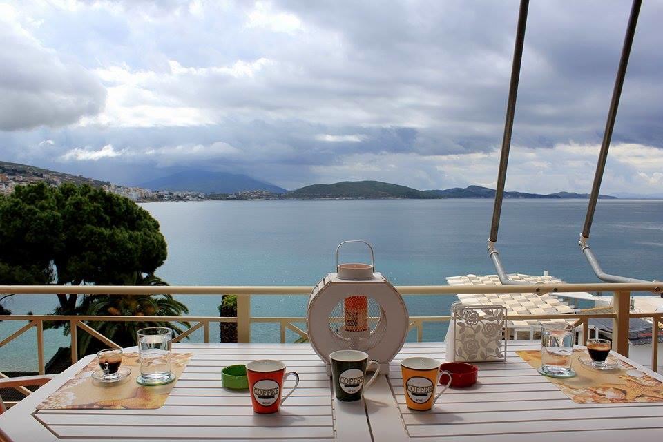 Apartment In Saranda Екстер'єр фото
